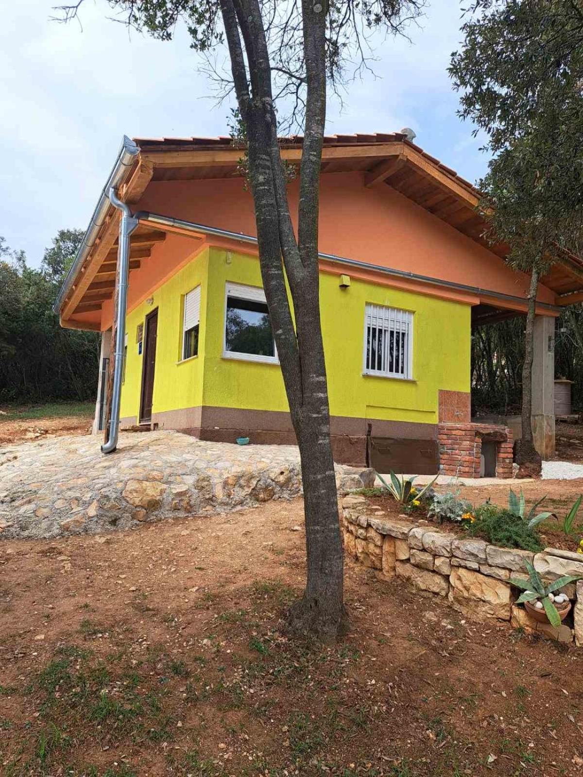 Cottage On The Kavran Beach Exterior photo